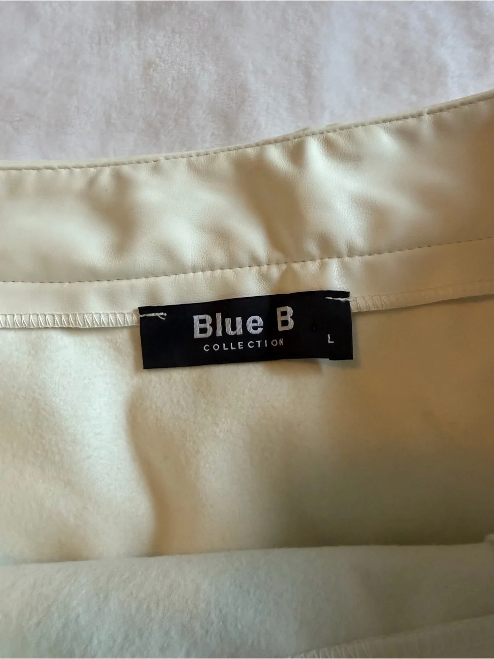 blue b blueb white